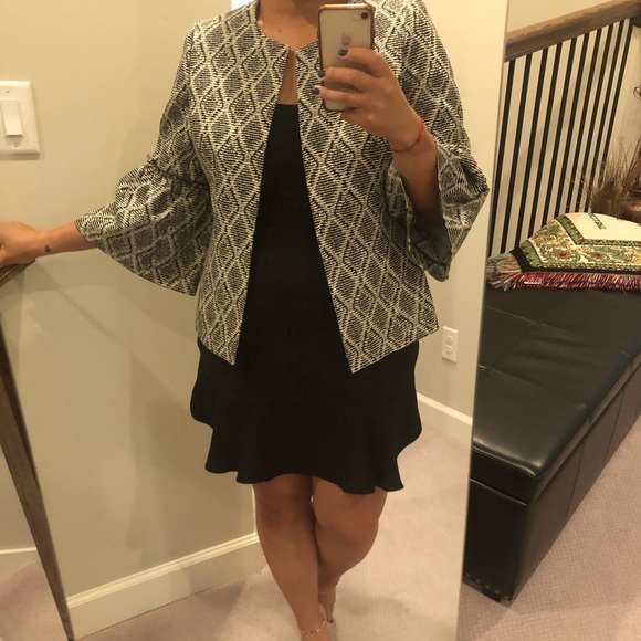 KASPER Diamond Print Bell Sleeve Jacket - Picture 5 of 6